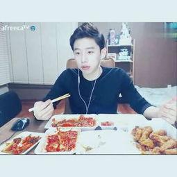 吃瓜主播不吃饭的视频,揭秘幕后生活真相