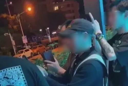 酒吧里吃瓜视频,揭秘娱乐圈幕后故事