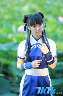 灵儿吃瓜少女视频,揭秘娱乐圈幕后故事