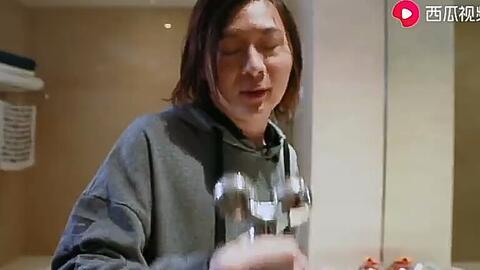 郑天薇吃瓜视频大全最新,揭秘娱乐圈幕后故事  第3张