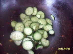 吃沙瓜的视频大全图片,尽享夏日清凉美味瞬间